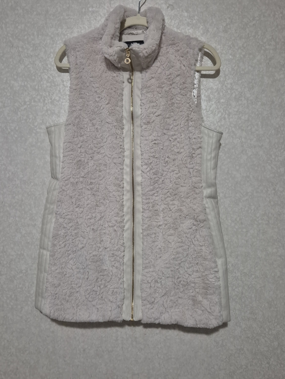 Marc New York Cream Sherpa Vest with Quilted Off White Sides-Size:M
